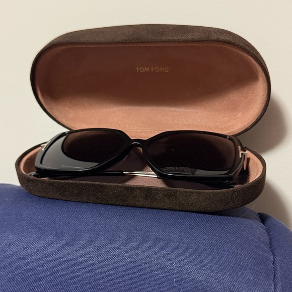 Tom Ford Joanna Sunglasses - Picture 2 of 5